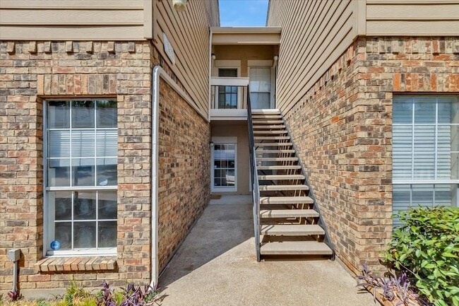 Building Photo - 14277 Preston Rd Unit 315