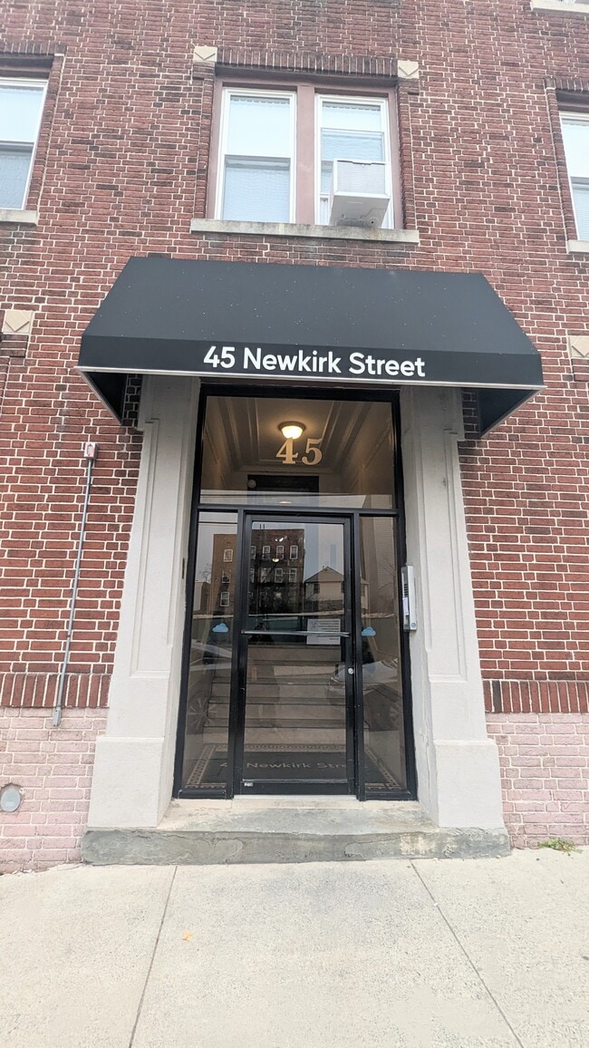 Photo - 45-47 Newkirk St