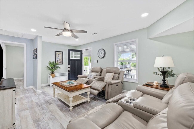 Photo - 430 Yaupon Ave Unit ID1308941P