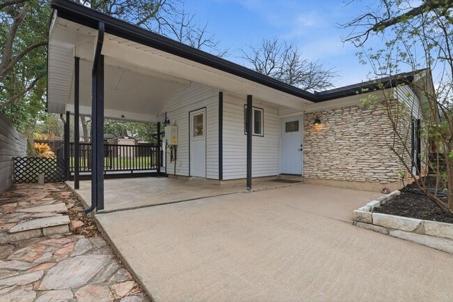 Photo - 2905 Brinwood Ave
