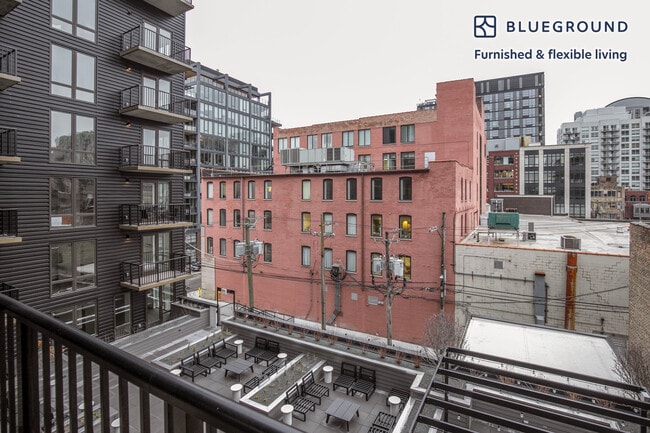 Photo - 411 W Chicago Ave Unit SI FL4-ID1036