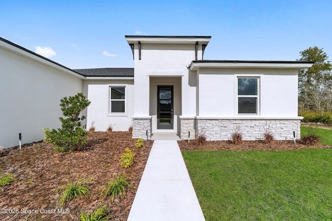 Photo - 123 Bali St SE