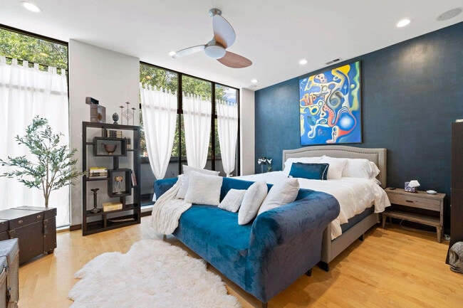 Photo - 2031 W Coulter St Unit ID1318206P