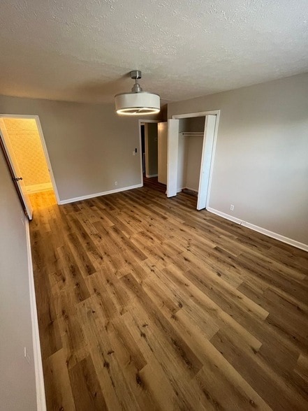 Photo - 680 Mercer Dr