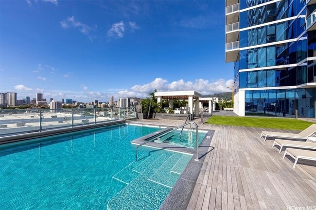 Photo - 629 Ke’eaumoku St