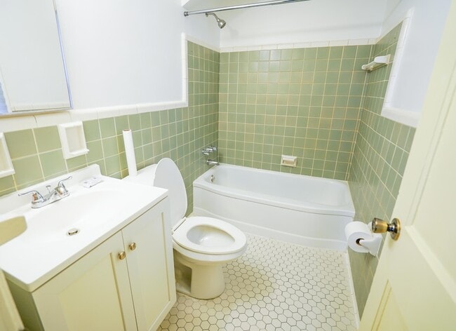 Photo - 17199 Meyers Rd