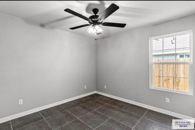 Photo - 2128 Norfolk Dr