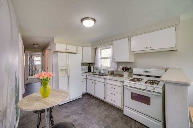 Photo - 544 E 92nd Pl Unit ID1306077P