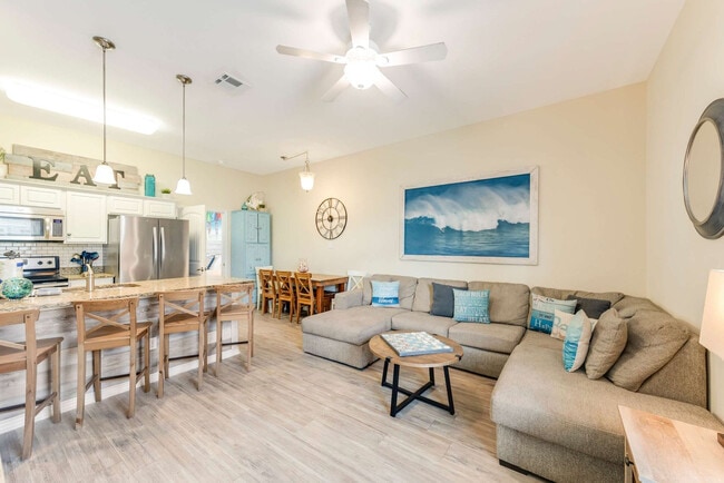 Building Photo - 15213 Beach Way Dr Unit ID1356855P