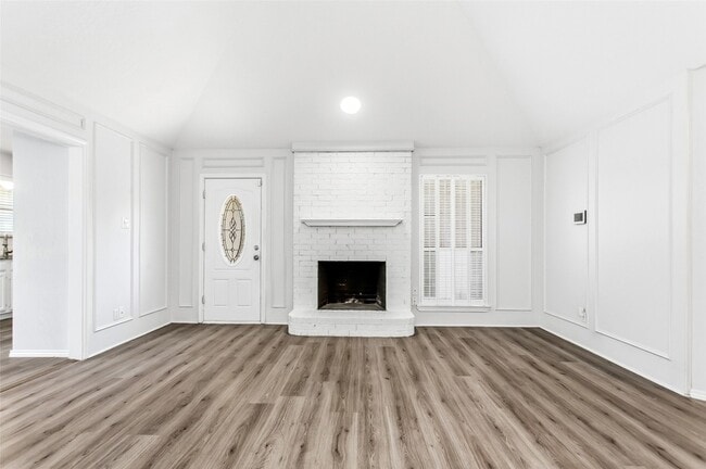 Photo - 1016 Willowbrook Trail