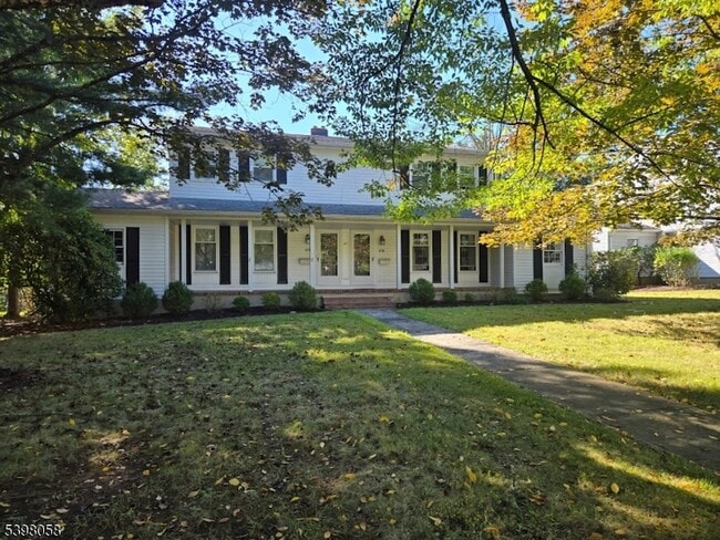 Building Photo - 83 E Main St Unit 83B