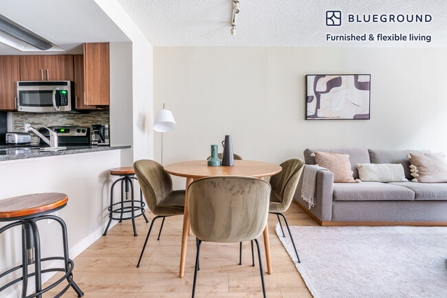 Photo - 1401 N Taft St Unit FL5-ID1051