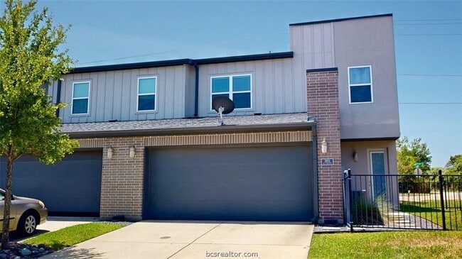 Building Photo - 3901 WS Phillips Pkwy