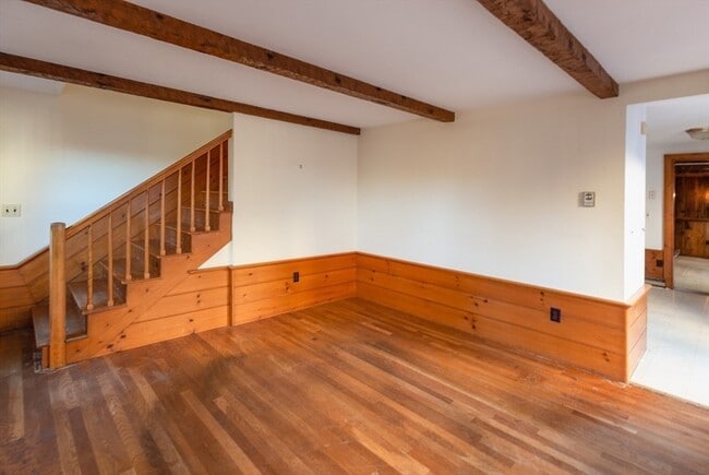 Photo - 129 1/2 Summer Street Unit