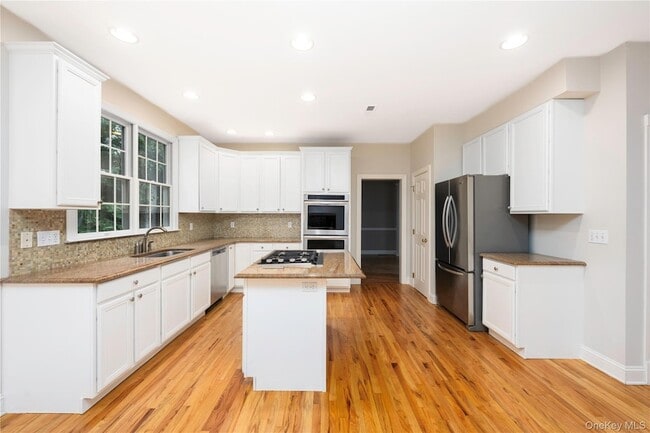 Photo - 46 McGuiness Ln