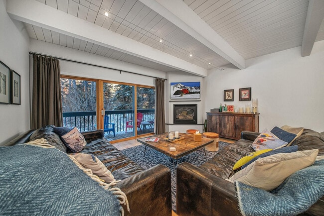 Photo - 450 S Pine St Unit ID1324994P