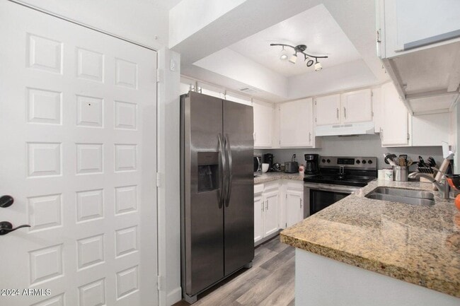 Photo - 540 N May Unit 2081C