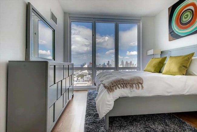 Photo - 605 W 42nd St Unit SI ID1053286P