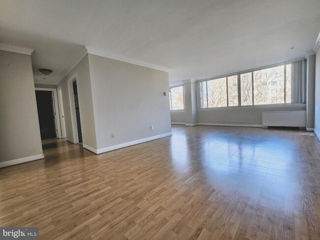 Photo - 5565 Columbia Pike Unit 712