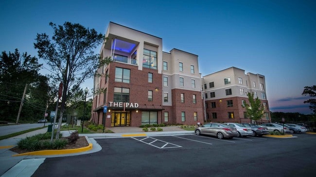 Building Photo - The Pad on Harvard