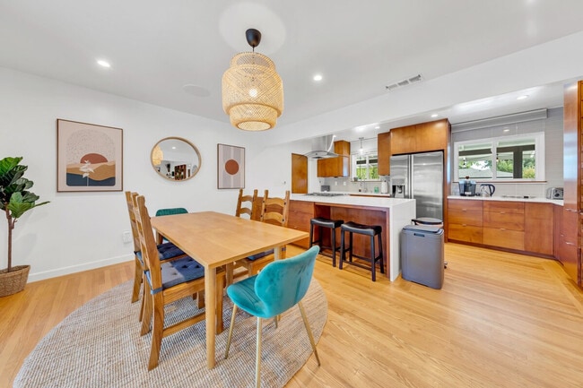 Photo - 6836 S Land Park Dr Unit SI ID1473530P