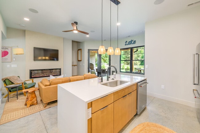 Photo - 336 Bridgewater Ln Unit SI ID1579117P