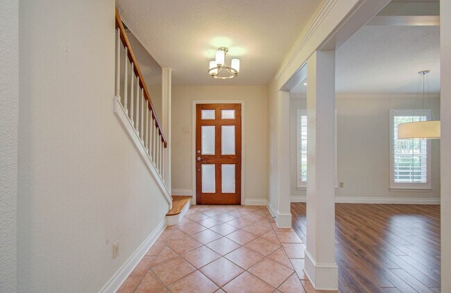 Photo - 16209 Wall St