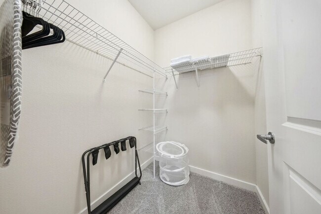 Photo - 1700 W Cleveland St Unit SI FL1-ID1475281P