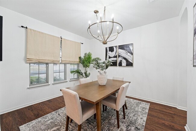 Photo - 4212 Pasada Ln