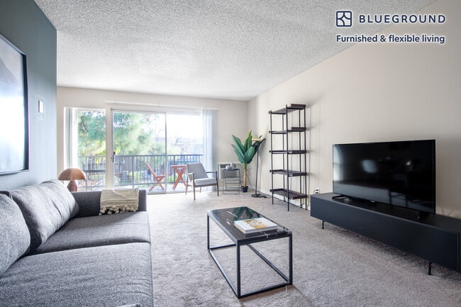 Photo - 877 Heatherstone Way Unit FL2-ID295