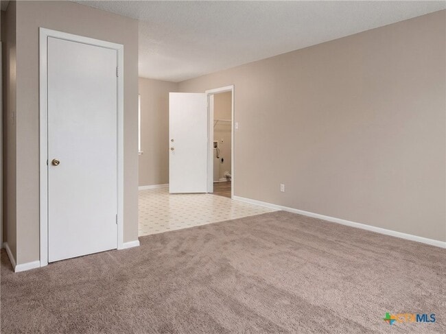 Photo - 705 Traci Dr