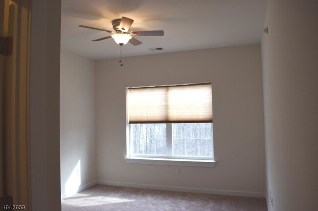 Photo - 229 Parkview Ln