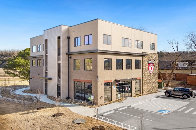 Photo - 10 Riordan Rd Unit ID1221871P