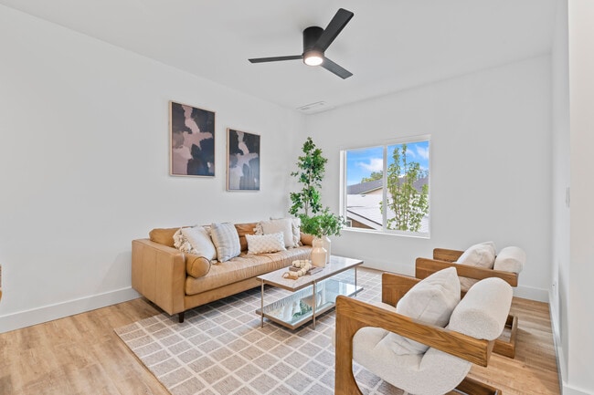 Living Area - 1011 Orchard, Boise, ID 83705 — UPTOWN CONDOS