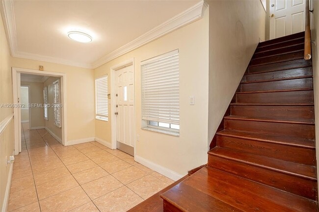 Photo - 5613 Pierce St