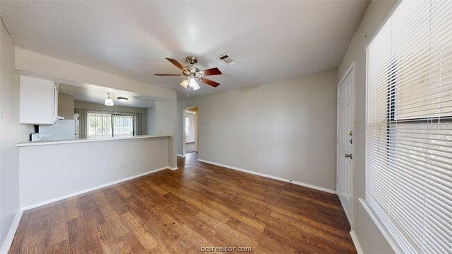 Photo - 301 Manuel Dr Unit D