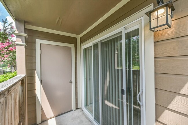 Photo - 1860 White Oak Dr Unit 245