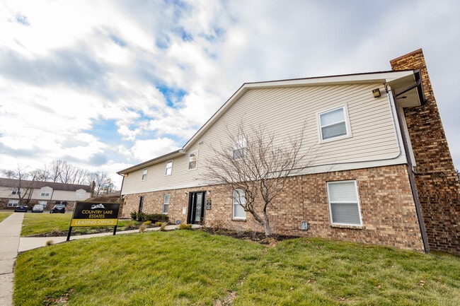 Photo - Country Lake Estates