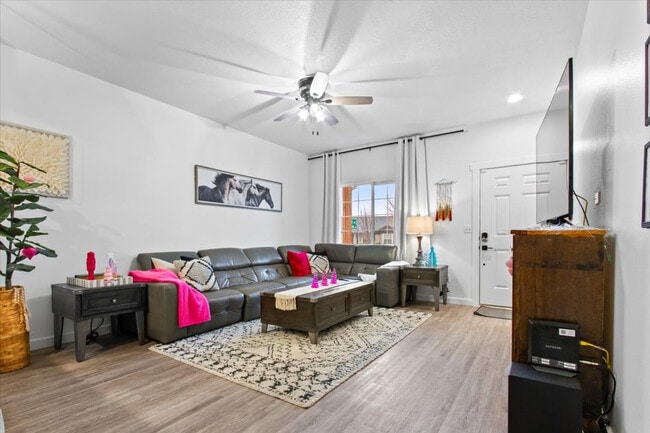 Photo - 3962 N McKinley Pk Ave Unit ID1310538P