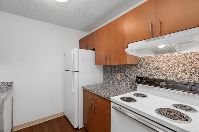 Photo - Benson Estates Apartments