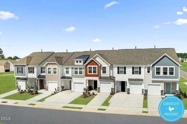 Building Photo - 24 Hyacinth Ln