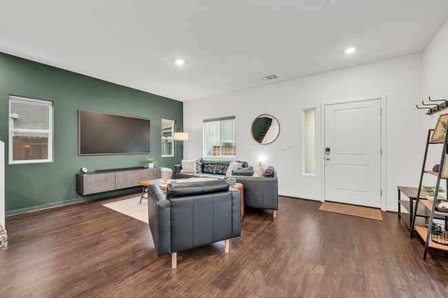 Building Photo - 6001 San Rafael Ln Unit SI ID1473524P