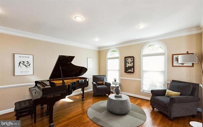 Photo - 10418 Willow Crest Ct