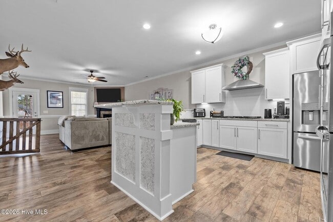 Photo - 217 Thistleberry Dr