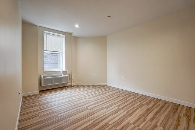 2 Bedroom | x03 - Croydon Hall Apartments