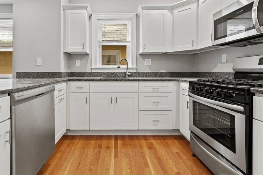 Photo - 16 Clifton St Unit 2