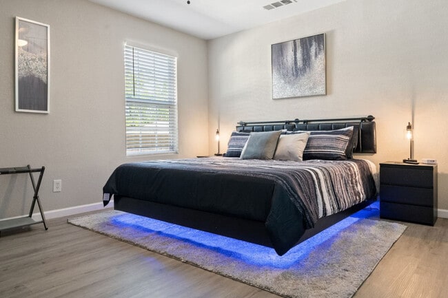 Photo - 826 Dalworth St Unit ID1301591P