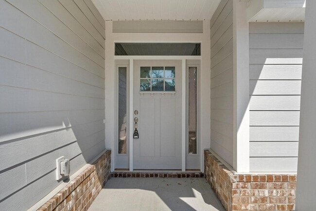 Photo - 571 Riverwalk Cir