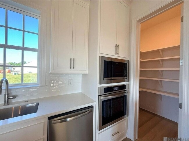 Photo - 7671 Dearborne Dr