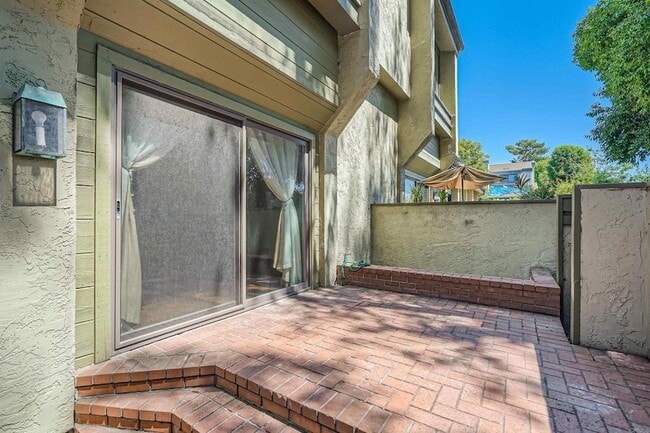 Photo - 3253 Caminito Eastbluff